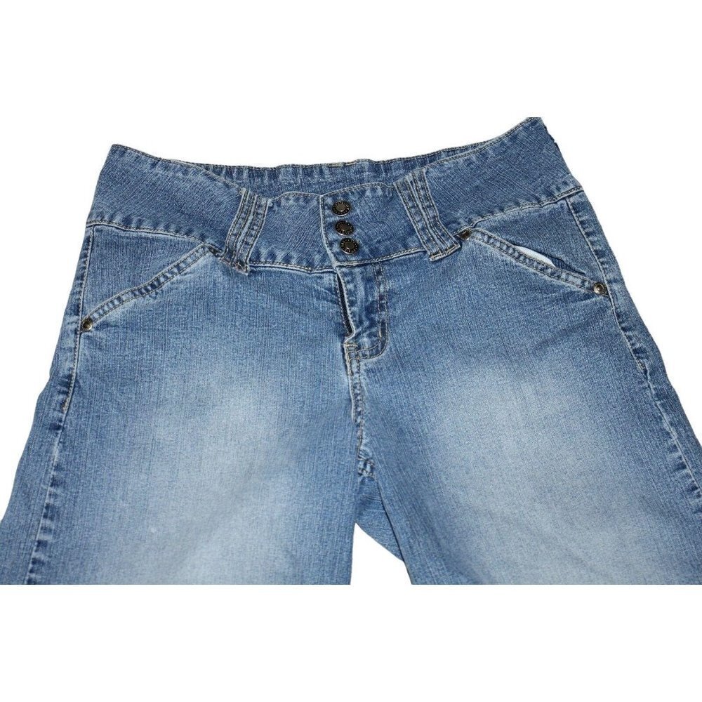 The Blues Capri Denim Size 3/4 Faded‎ Wash 3 Button Snaps